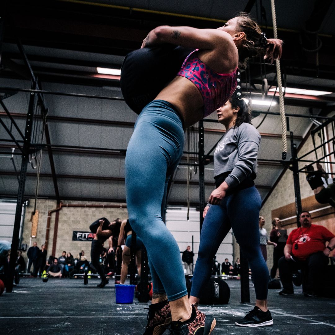 crossfit Femme qui fait du crossfit